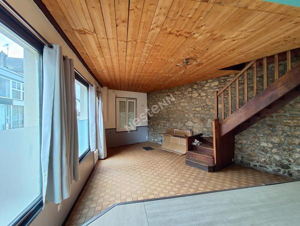 Maison à vendre à Locminé avec local commercial et appartement T4
