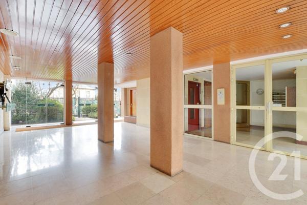 Appartement F4 à vendre  4 pièces - 75,30 m2 PARIS - 75020