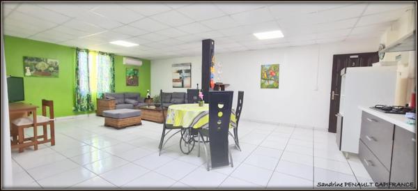 Immeuble de Rapport à vendre KOUROU (973) plusieurs appartements et une magnifique villa - Terrain 1892m²