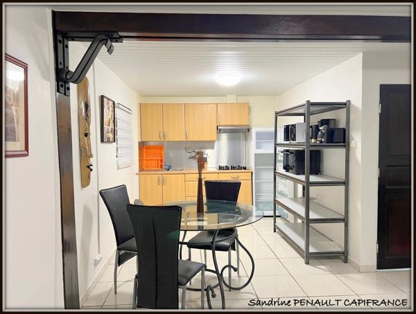 Immeuble de Rapport à vendre KOUROU (973) plusieurs appartements et une magnifique villa - Terrain 1892m²