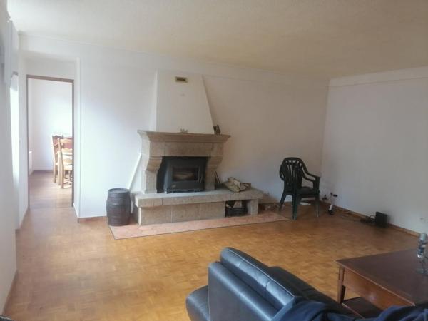 Maison atypique 130 m² – Terrain avec rivière – Mortain (50)