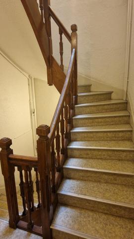 Bel appartement de 102,33 m² avec deux grandes chambres et une buanderie/bureau.