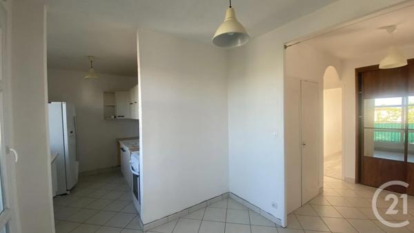 Appartement F4 à vendre  4 pièces - 77,81 m 2   CORBAS  - 69