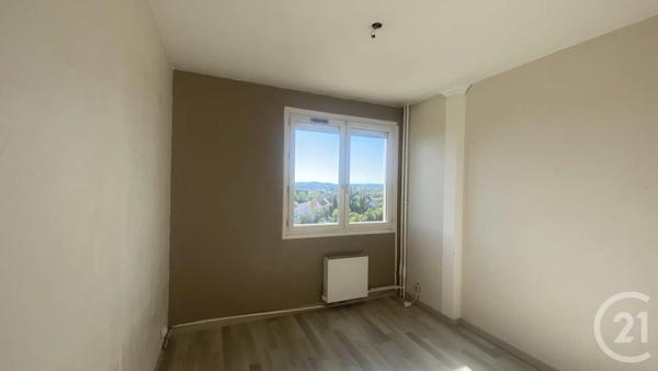 Appartement F4 à vendre  4 pièces - 77,81 m 2   CORBAS  - 69