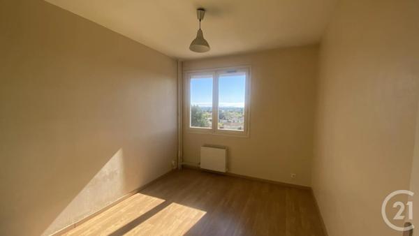Appartement F4 à vendre  4 pièces - 77,81 m 2   CORBAS  - 69