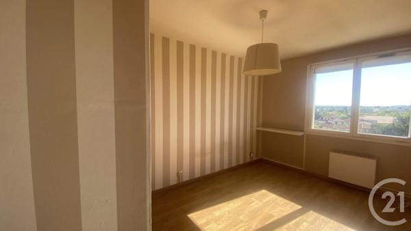 Appartement F4 à vendre  4 pièces - 77,81 m 2   CORBAS  - 69