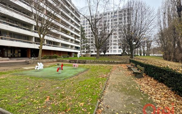 Appartement à vendre    2 pièces • 38,40 m2 Saint-Denis