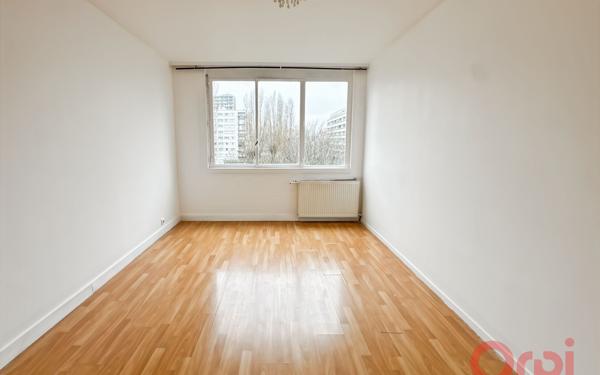 Appartement à vendre    2 pièces • 38,40 m2 Saint-Denis