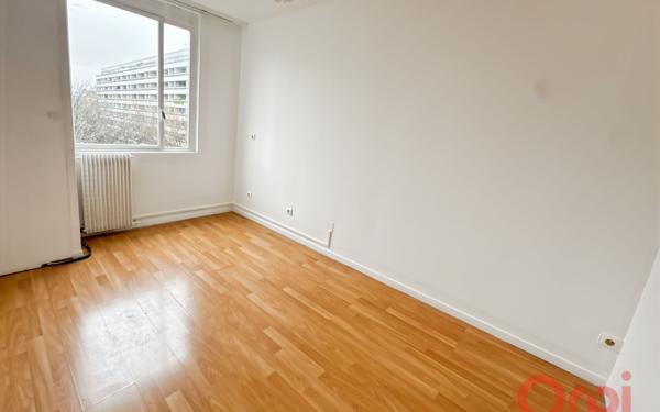 Appartement à vendre    2 pièces • 38,40 m2 Saint-Denis