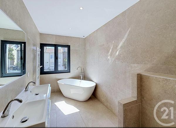 Maison à vendre  6 pièces - 200 m 2   VILLERS LES NANCY  - 54