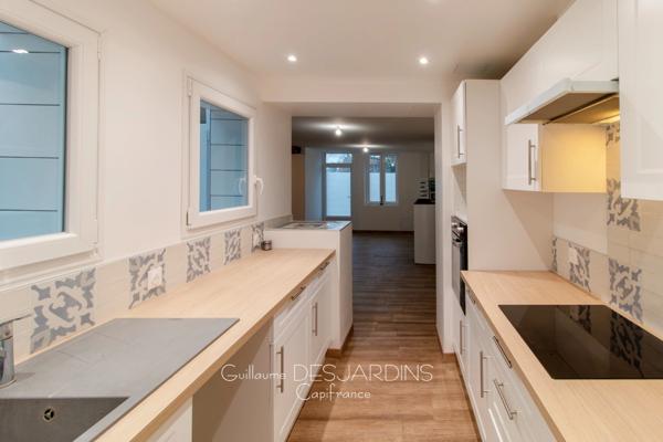 Maison de ville entièrement rénovée – 5 pièces – Terrasse – L’Aigle