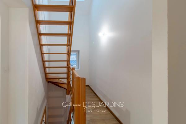 Maison de ville entièrement rénovée – 5 pièces – Terrasse – L’Aigle