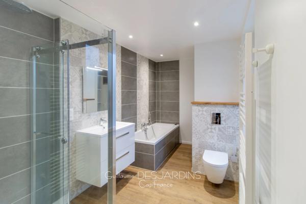 Maison de ville entièrement rénovée – 5 pièces – Terrasse – L’Aigle