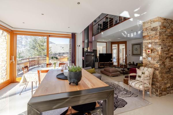 Chalet d’exception, lumière,  vue nature, Serre-Chevalier