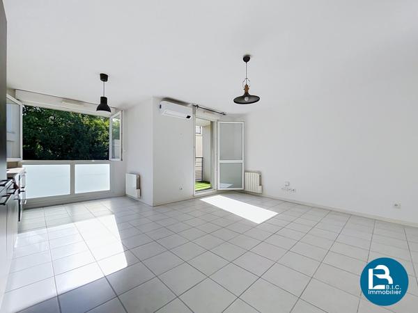 T3 avec balcon et poss garage Secteur Monchat Lacassagne