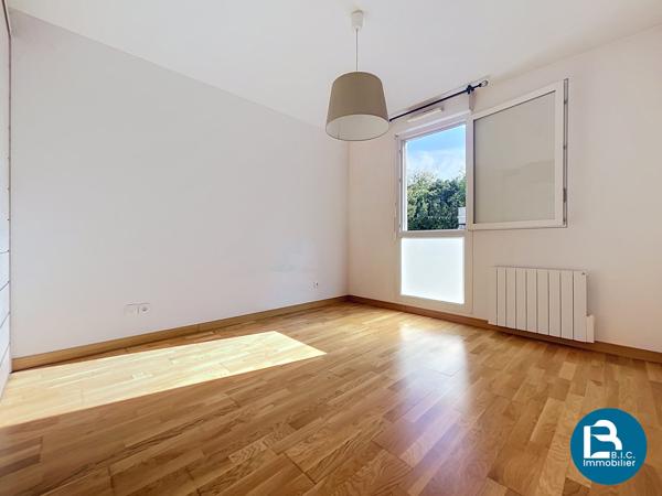 T3 avec balcon et poss garage Secteur Monchat Lacassagne