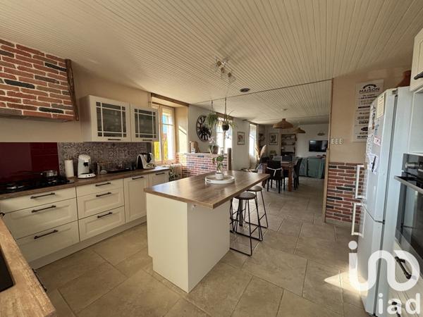 Maison rustique 4 pièces de 128 m² à Thiré (85210)