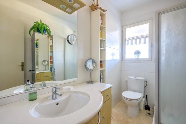 Appartement à vendre 2 pièces VENCE (06)