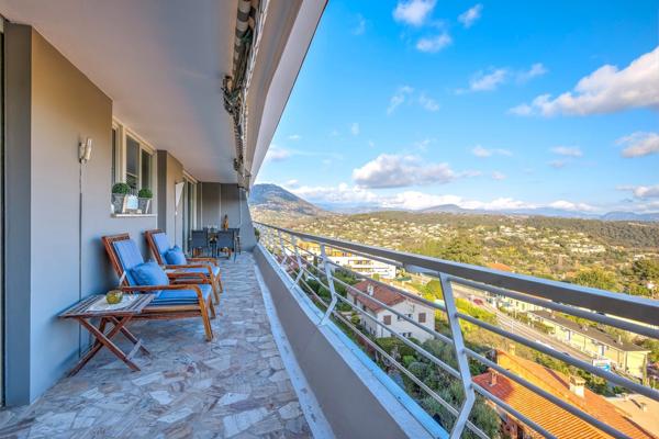 Appartement à vendre 2 pièces VENCE (06)