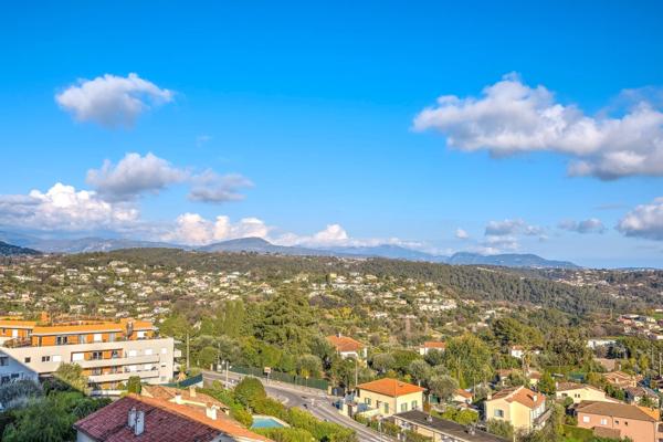 Appartement à vendre 2 pièces VENCE (06)