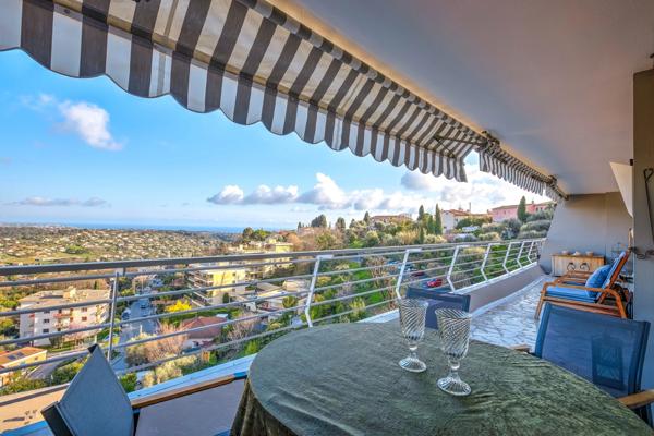 Appartement à vendre 2 pièces VENCE (06)