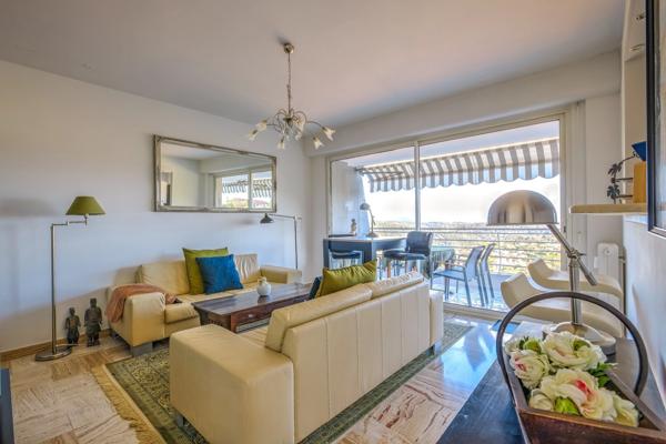 Appartement à vendre 2 pièces VENCE (06)