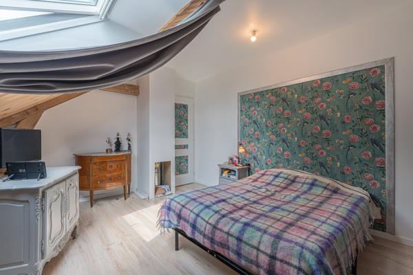 Maison 9 pièces - 380 m²