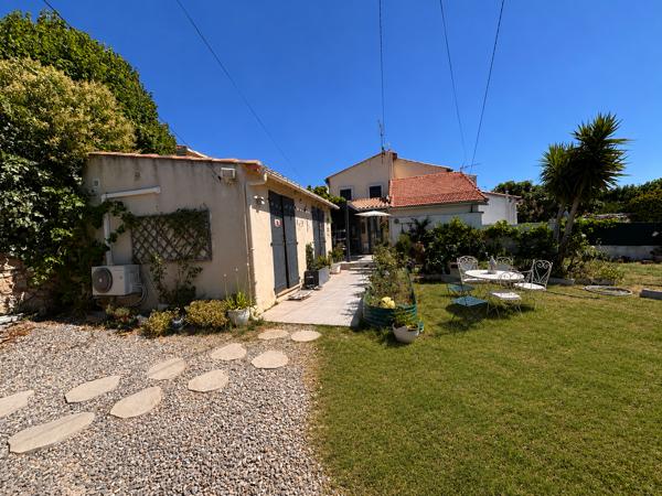 Maison
         4 pièces
        - 122 m² Bien prestige 499 000 € *