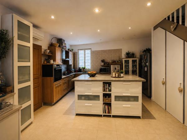 Maison
         4 pièces
        - 122 m² Bien prestige 499 000 € *