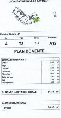 Au cœur du très recherché quartier de PORT MARIANNE, découvrez ce bel appartement T3 de 64,75 m², situé au sein de la résidence contemporaine KOH-I-NOOR, construite en 2016.

Situé au 1ER ÉTAGE AVEC ASCENSEUR, l’appartement se compose d’une entrée avec rangements, d’un séjour avec cuisine, de DEUX CHAMBRES, d’une salle de bains et d’un WC indépendant.

SON VÉRITABLE ATOUT : une SUPERBE TERRASSE DE 33,92 M², offrant un véritable espace de vie supplémentaire aux beaux jours.

Un PARKING PRIVATIF EN SOUS-SOL complète le bien.

La résidence bénéficie de prestations récentes et soignées : ASCENSEUR, DOUBLE VITRAGE, accès sécurisé et espaces communs entretenus.

Les charges de copropriété, d’environ 175 € PAR MOIS, comprennent notamment le CHAUFFAGE COLLECTIF ET L’EAU CHAUDE.

Un appartement idéal pour une RÉSIDENCE PRINCIPALE ou un INVESTISSEMENT LOCATIF, à proximité immédiate des commerces, transports et commodités de Port Marianne.