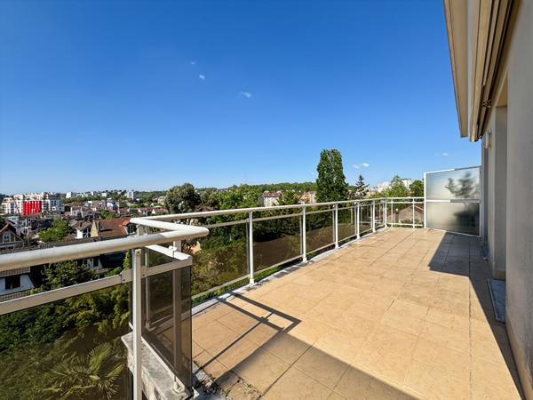 Magnifique 2 pièces avec grande terrasse sans vis-à-vis
