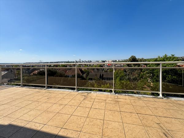 Magnifique 2 pièces avec grande terrasse sans vis-à-vis