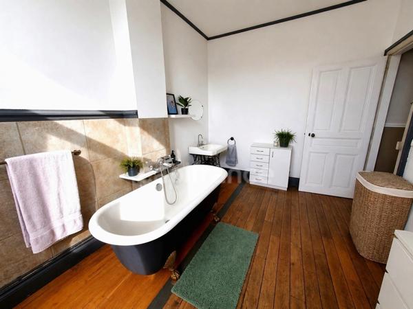 À VENDRE – Maison bourgeoise de caractère à Albert