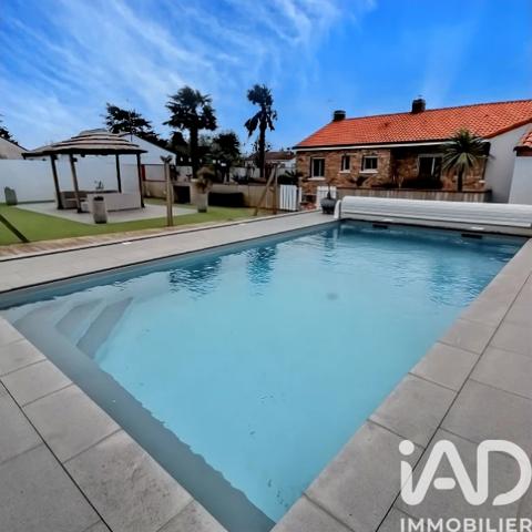 Maison à vendre 6 pièces 140 m² Saint-Père-en-Retz