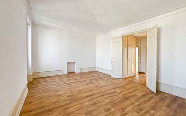 Appartement à vendre    4 pièces • 106,63 m2 Périgueux