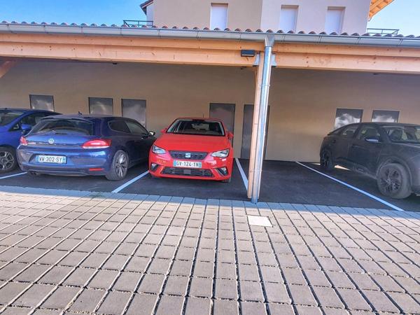 Le charme d’un duplex, le confort d’une résidence sécurisée