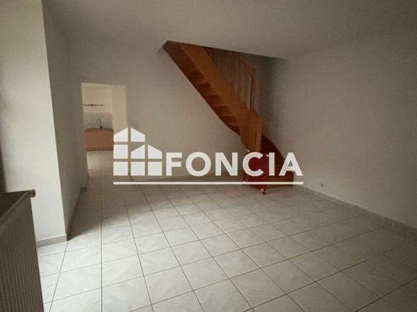 Location Appartement 3 pièces 77 m² - 16 RUE DE VERDUN Chateau Du Loir 72500