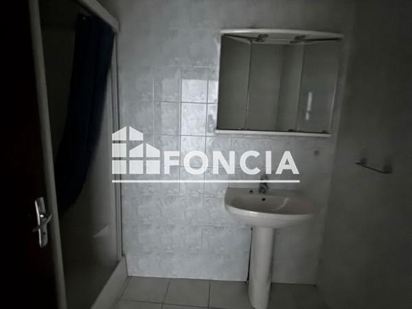 Location Appartement 3 pièces 77 m² - 16 RUE DE VERDUN Chateau Du Loir 72500