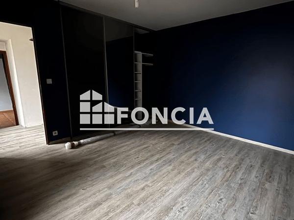 Location Appartement 3 pièces 77 m² - 16 RUE DE VERDUN Chateau Du Loir 72500