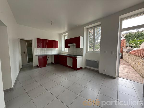 Location Maison125,49 m² - 5 Pièces - SAINT AMAND MONTROND (18200)