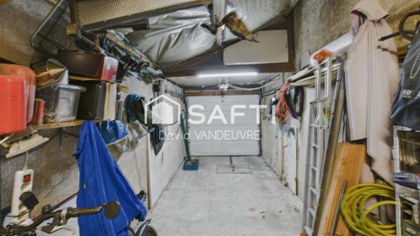 Local rare en centre-ville avec fort potentiel.