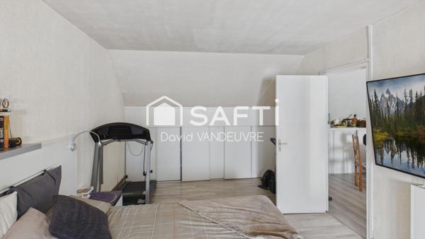 Local rare en centre-ville avec fort potentiel.