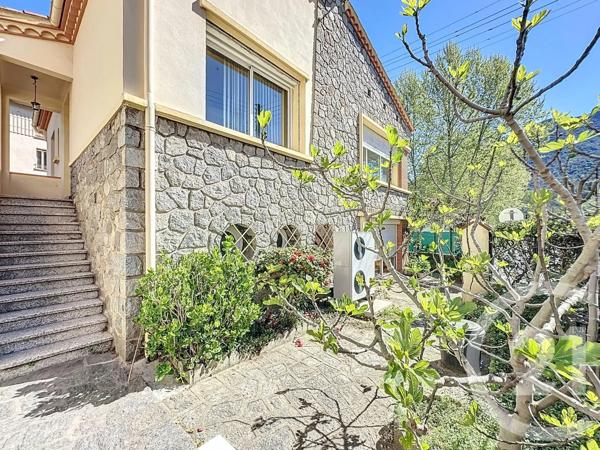 Maison à vendre  8 pièces - 172,40 m 2   AMELIE LES BAINS PALALDA  - 66