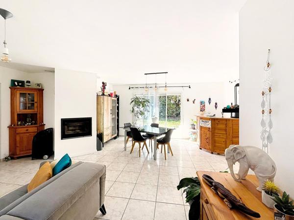 Jolie maison familiale en lisière de forêt