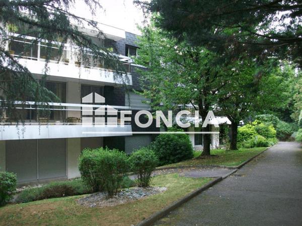 Location Studio 33.81 m² - 60 RUE MONSEIGNEUR TREHIOU Vannes 56000