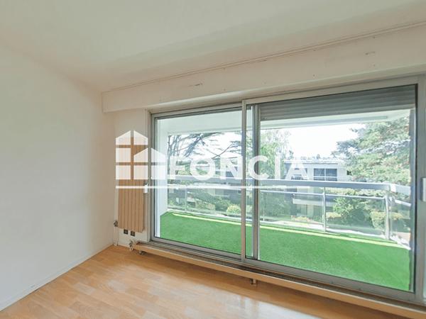 Location Studio 33.81 m² - 60 RUE MONSEIGNEUR TREHIOU Vannes 56000