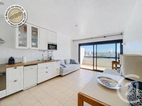 Appartement F2 à vendre  2 pièces - 31 m 2   LE BARCARES  - 66