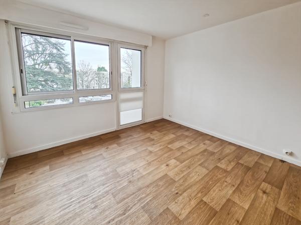 Appartement Verrieres Le Buisson 4 pièce(s) 78 m2