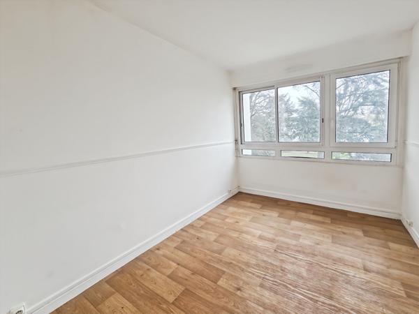 Appartement Verrieres Le Buisson 4 pièce(s) 78 m2