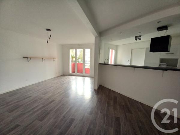 Appartement F4 à vendre  4 pièces - 97,47 m2 CHERBOURG EN COTENTIN - 50